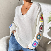 Elodie Blumenpullover | V-Ausschnitt mit floralem Muster