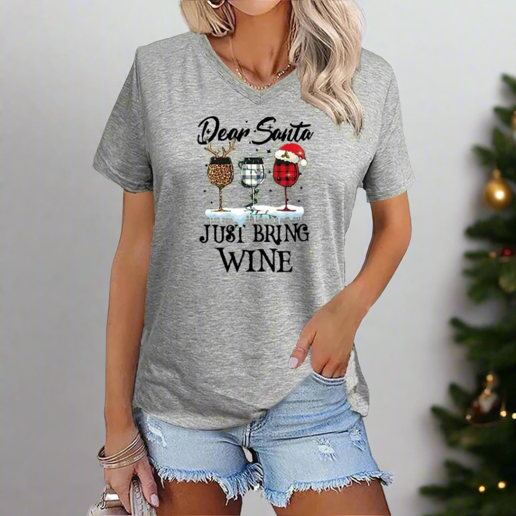 Sophia Weihnachts-Top | Damen-Oberteil mit "Just bring wine"-Aufdruck