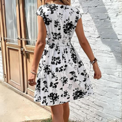 Blooming Kleid | Klassisches Blumenmuster Wickelkleid