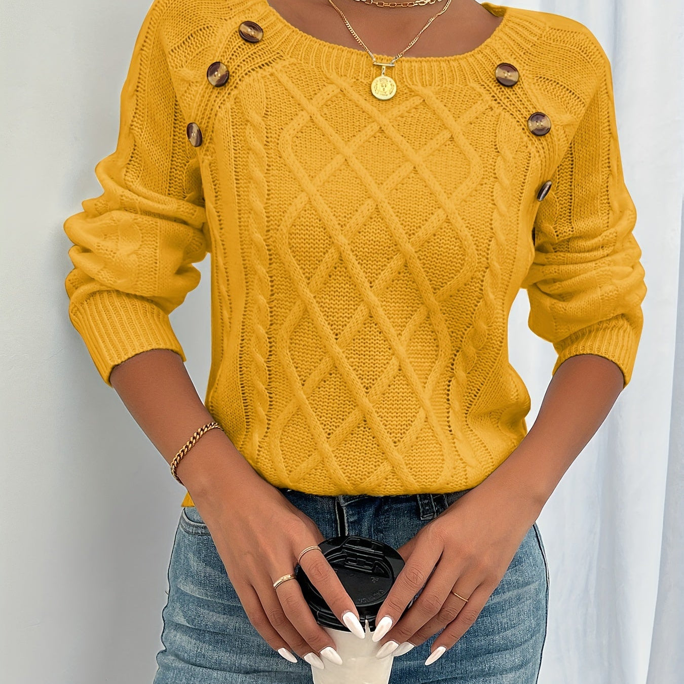 Sara Zopfstrickpullover | Eleganter Zopfstrickpullover mit langen Ärmeln und Knopfdetails