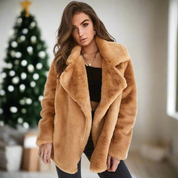 Ella Teddyjacke | Luxuriöse Damenjacke aus Kuschelstoff