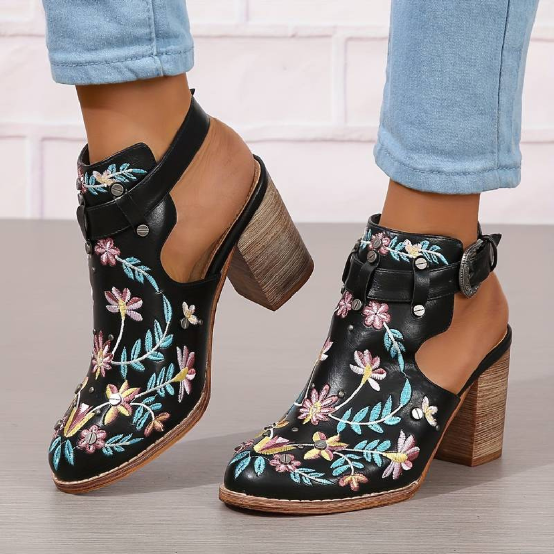 Emma Stiefel | Orthopädische Knöchelstiefel mit Blumenstickerei