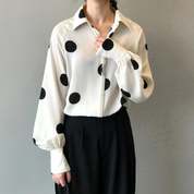 Carolin Bluse | Klassische Damenbluse mit Polka-Dots - Zeitlos und Vielseitig