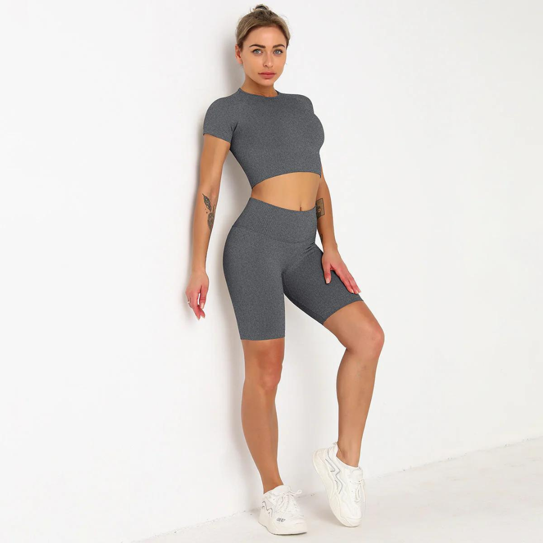 Anke Set | Nahtloses High-Waist-Shorts und Kurzarm-Top Yoga Workout Set