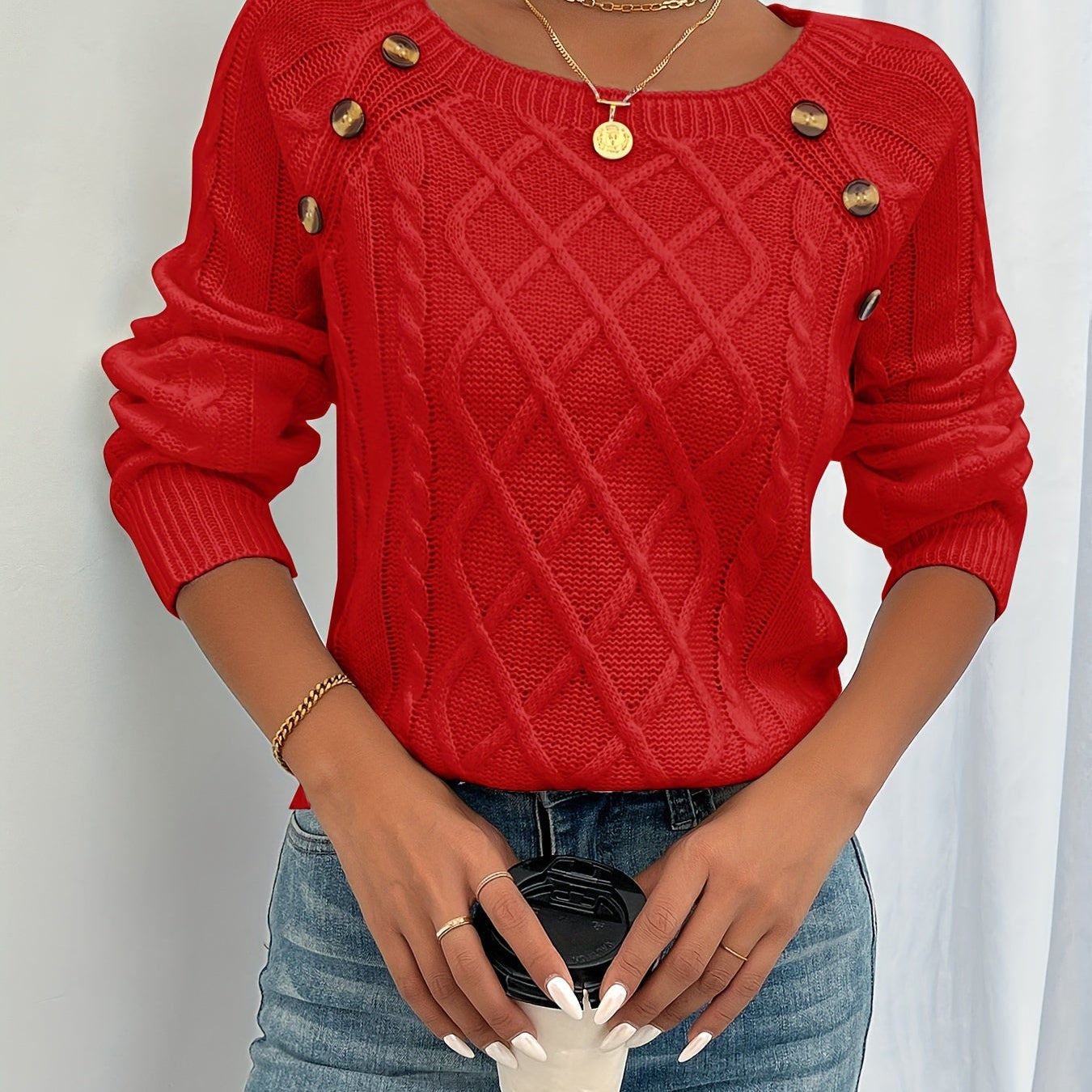 Sara Zopfstrickpullover | Eleganter Zopfstrickpullover mit langen Ärmeln und Knopfdetails