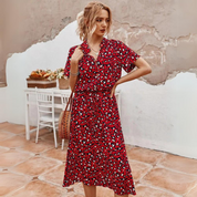 Julia Kleid | Elegantes V-Ausschnitt-Kleid mit stilvollem Print für den Sommer