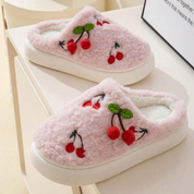 Cherry Pantoffel | Kawaii-Kirsch-Hausschuhe für Frauen